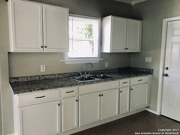 5th image of 1031 Denver Blvd