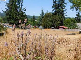 19th St, Myrtle Pt, OR 97458