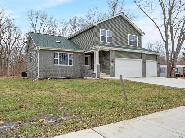 470 N School St, Braidwood, IL 60408