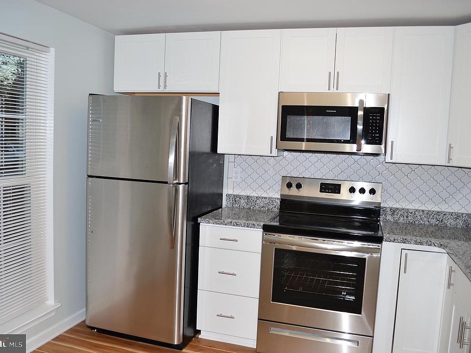 1st image of 1304 Stockett Sq
