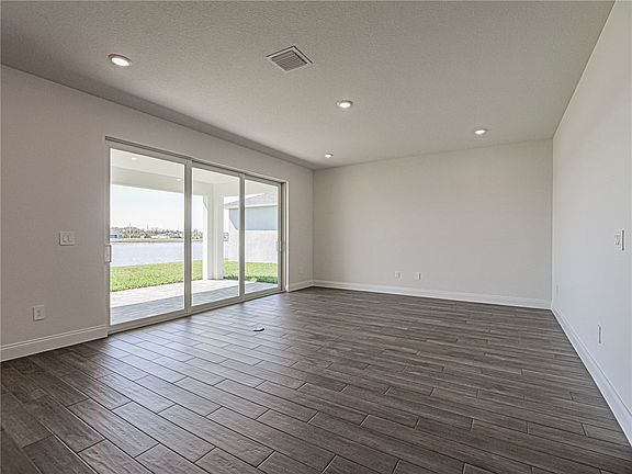 5th image of 5618 Hampton Park Cir