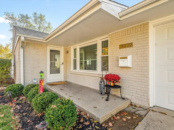 1909 23rd St, Rockford, IL 61108