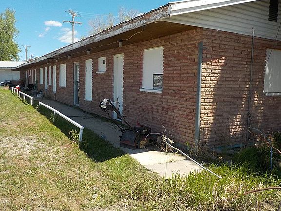 4th image of 1037 2nd St