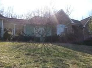 3190 Birds Creek Rd, Sevierville, TN 37876