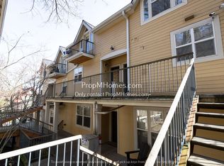 2372 NW Glisan St APT 5, Portland, OR 97210