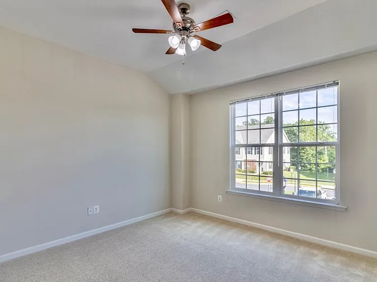 85 Strother Ln #203 — Photo 8