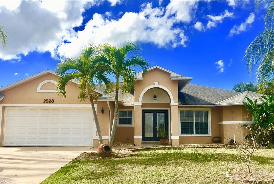 1st image of 2528 Surfside Blvd