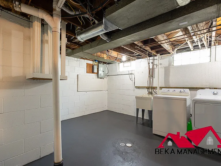901 N Gainsborough Ave — Photo 18