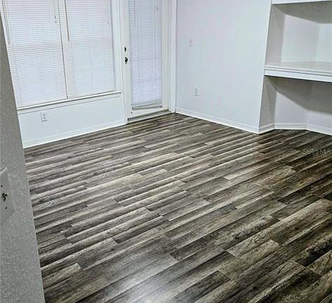 4th image of 3561 Conroy Rd APT 212