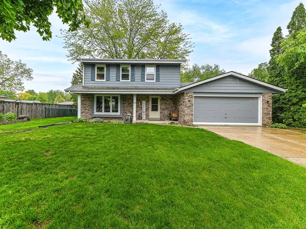 7538 South 74th STREET, Franklin, WI 53132