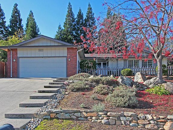 2nd image of 2820 Stanford Ln