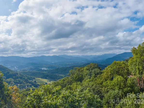 47 Montrose Ln, Waynesville, NC 28785