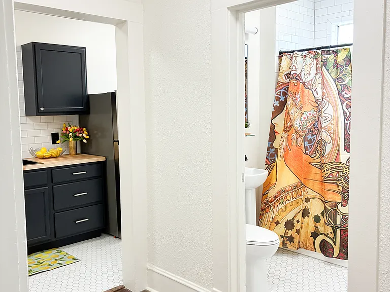 416 E Dewey Pl #6 — Photo 6