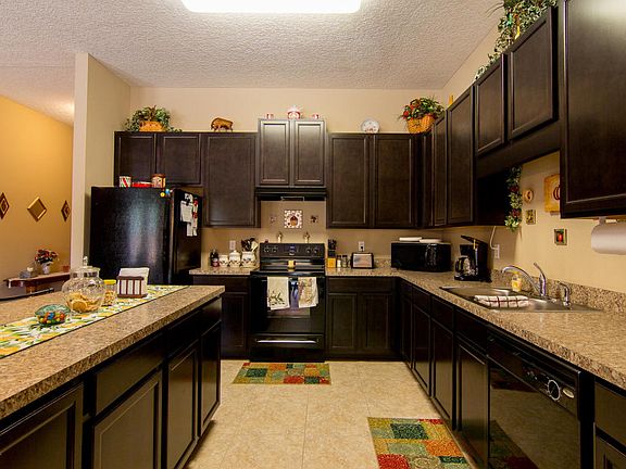 5th image of 6326 Trimpe Ln