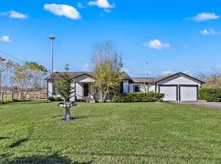 1407 Bess Rd, Dickinson, TX 77539