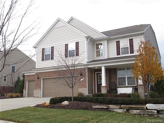2nd image of 1228 Greythorne Dr