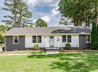 7990 Meadow Dr, Mechanicsville, VA 23111