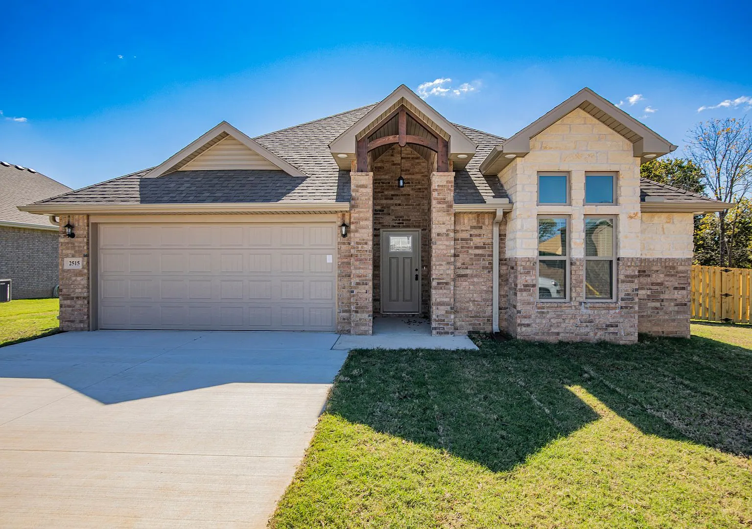 2515 Westbrook Loop — Photo 1