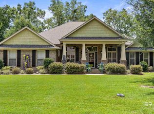 704 Edinburgh Ave, Foley, AL 36535
