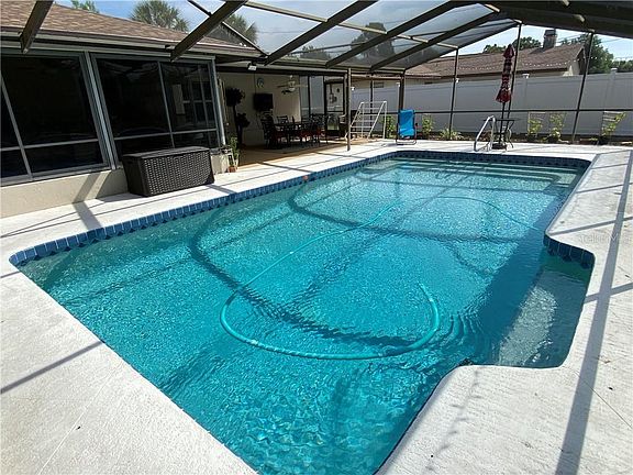 2nd image of 11043 Corrigan Ave