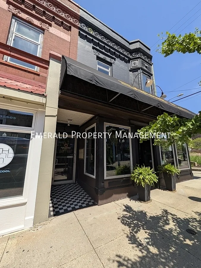 2 bed, $1,695 — Photo 2