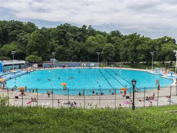 1325 Fifth Avenue image 20 of 24