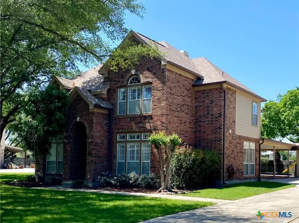 256 Las Brisas Blvd, Seguin, TX 78155