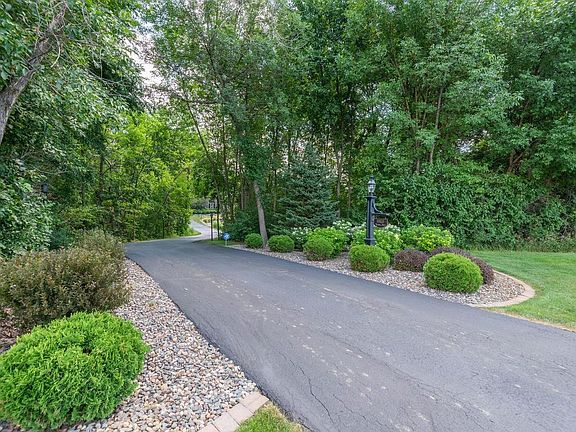 4th image of 10820 Windmill Dr