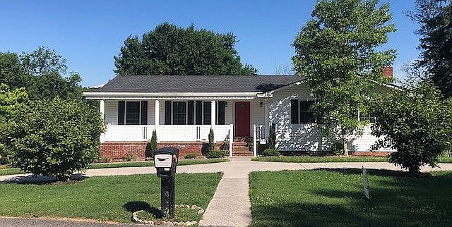 1st image of 1512 Walker Cir