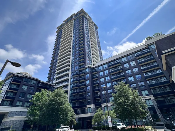 15 Water Walk Dr, Markham, ON