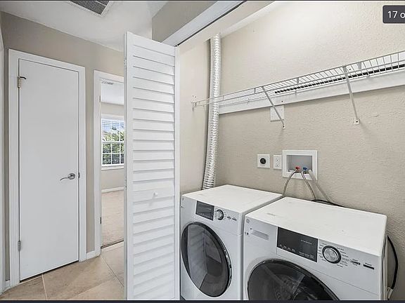 Washer and dryer closit