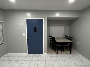 6831 Hollenbeck St #1/2, Huntington Park, CA 90255