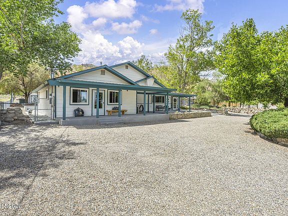 4th image of 193 Mule Deer Rd