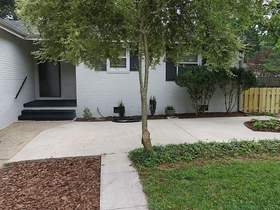 4th image of 503 Jeffery Dr NW