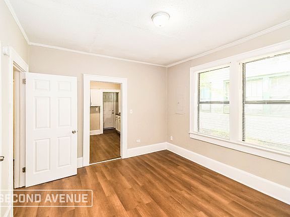 4th image of 204 W 23rd St