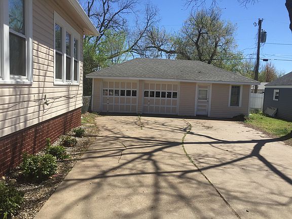 3rd image of 517 Virginia Ave