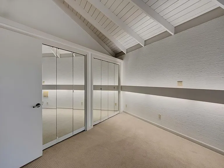 130 Huntcliff Point — Photo 25