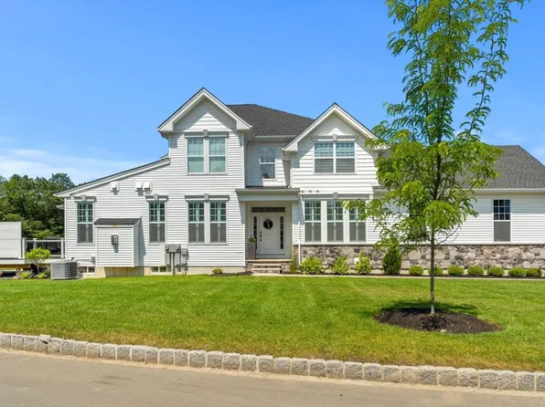 36 Ingalls Village Way #15, Boxford, MA 01921