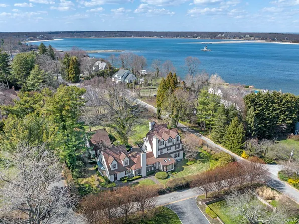 3 Wincoma Drive, Huntington Bay, NY 11743