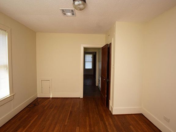 5th image of 1636 Hodges St