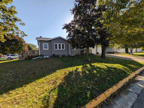 100 Greene St, Slater, IA 50244