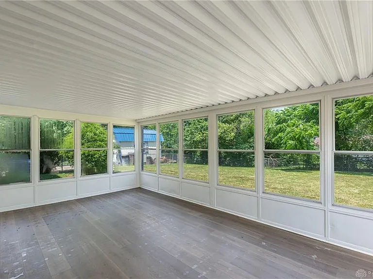 6221 Longford Rd — Photo 26