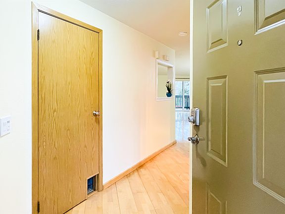 3rd image of 8226 126th Ave NE #Nea10