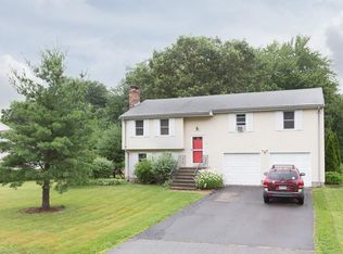 16 Lancaster Rd, Cromwell, CT 06416