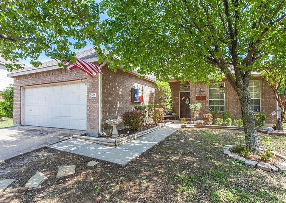 1st image of 2909 Cabot Ln