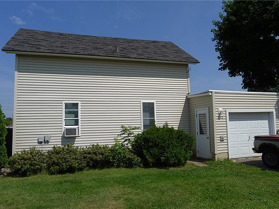 4th image of 3 Division St Street #1,2