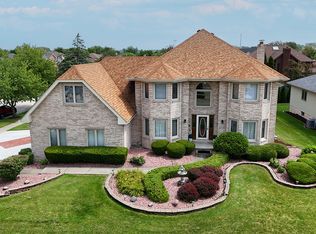 16221 Kingsport Rd, Orland Park, IL 60467