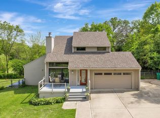 1S706 Shaffner Rd, Wheaton, IL 60189