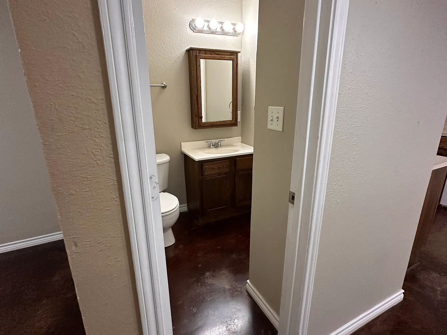 2 bed, 1.5 bath, 1050 sqft, $1,195 — Photo 4