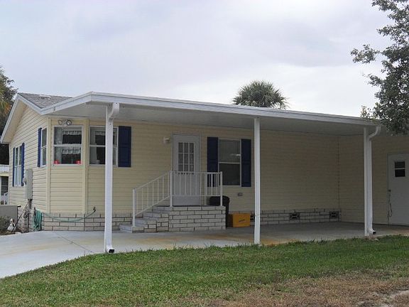 3rd image of 168 S Lake Dr